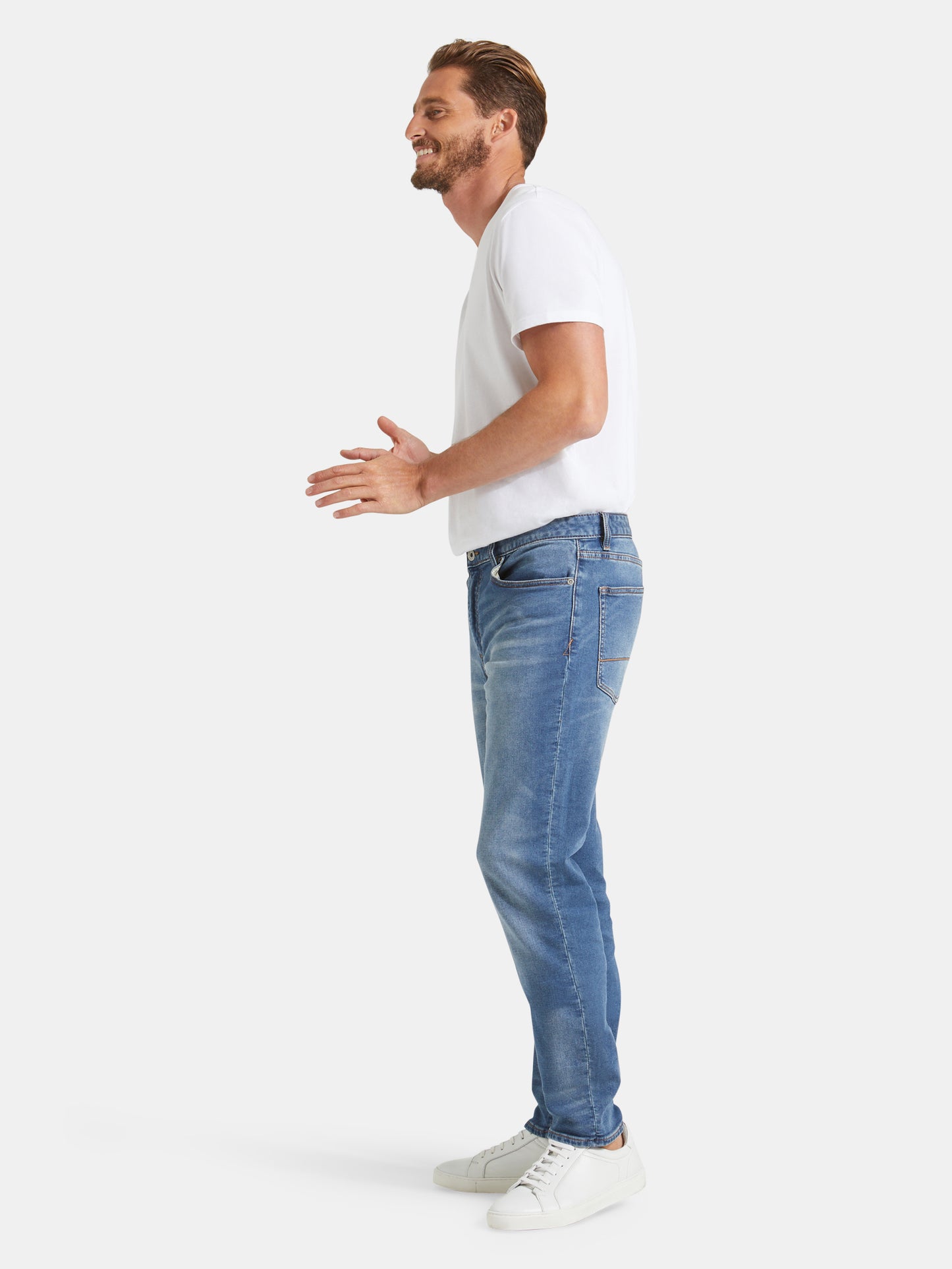 Knit Slim Tapered Jeans