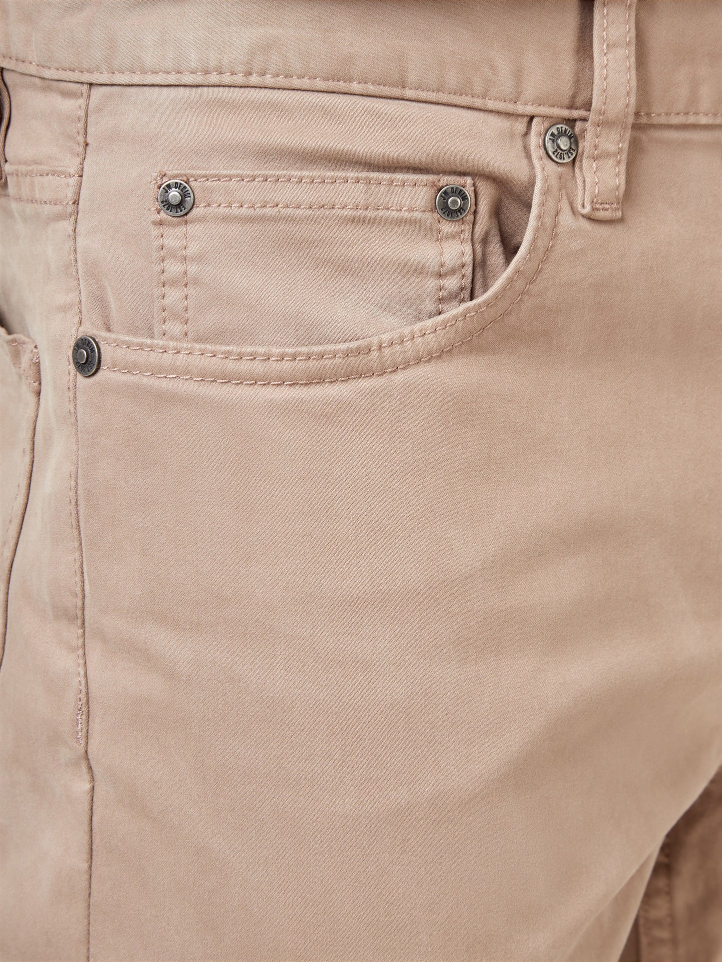 Slim Tapered Jeans
