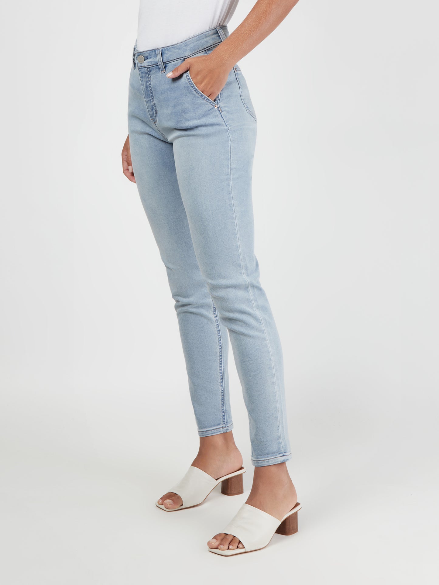 Louisa Slim Boyfriend Jeans