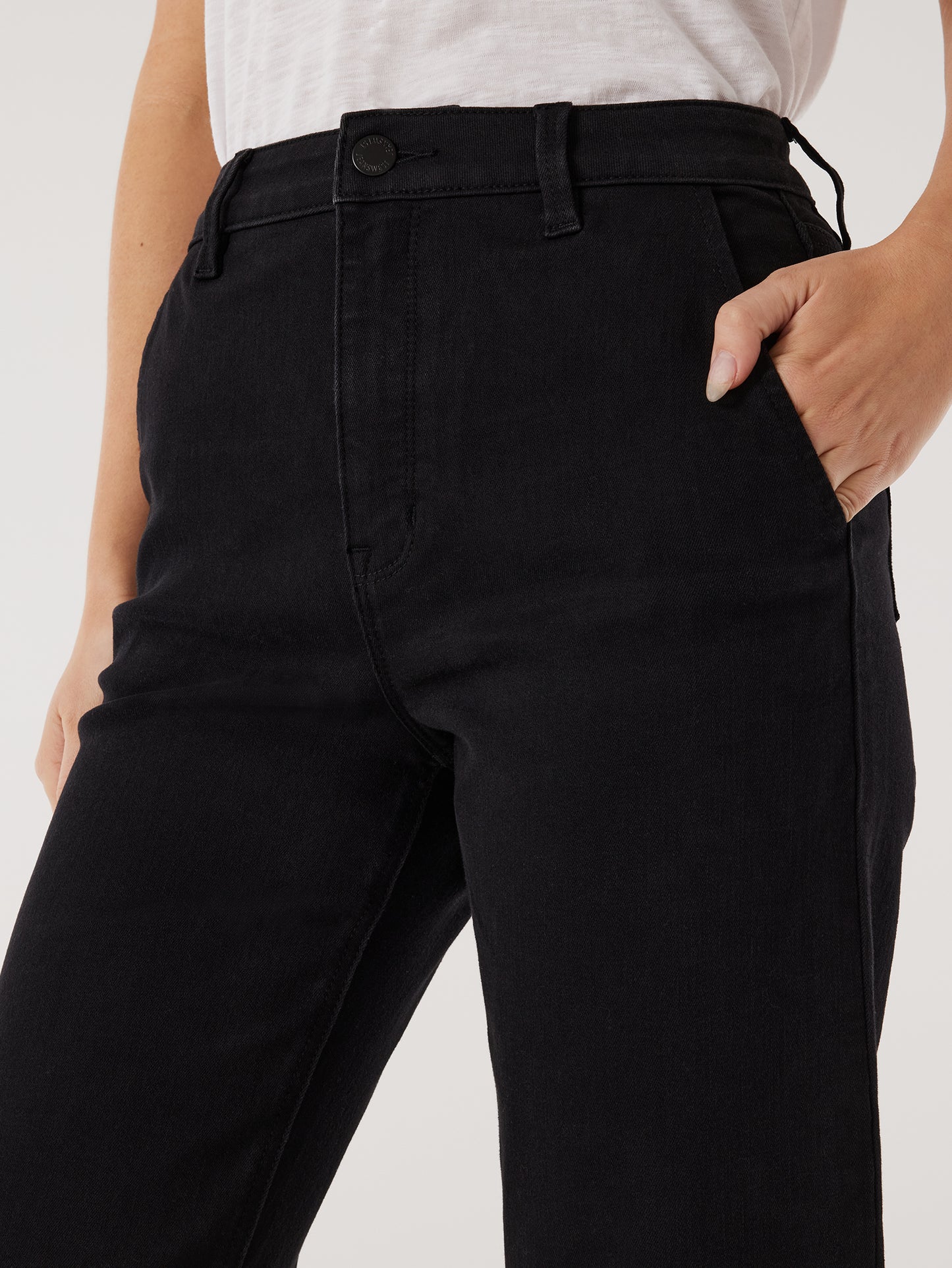 Kelsey Relaxed Capri