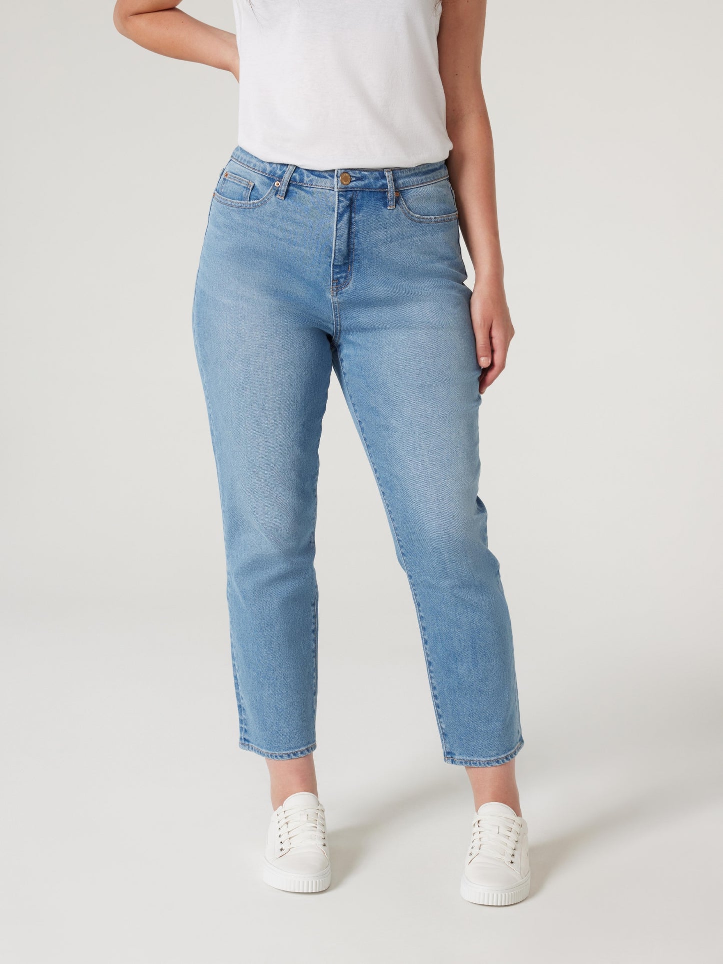 Naomi Curve Embracer Straight Jeans