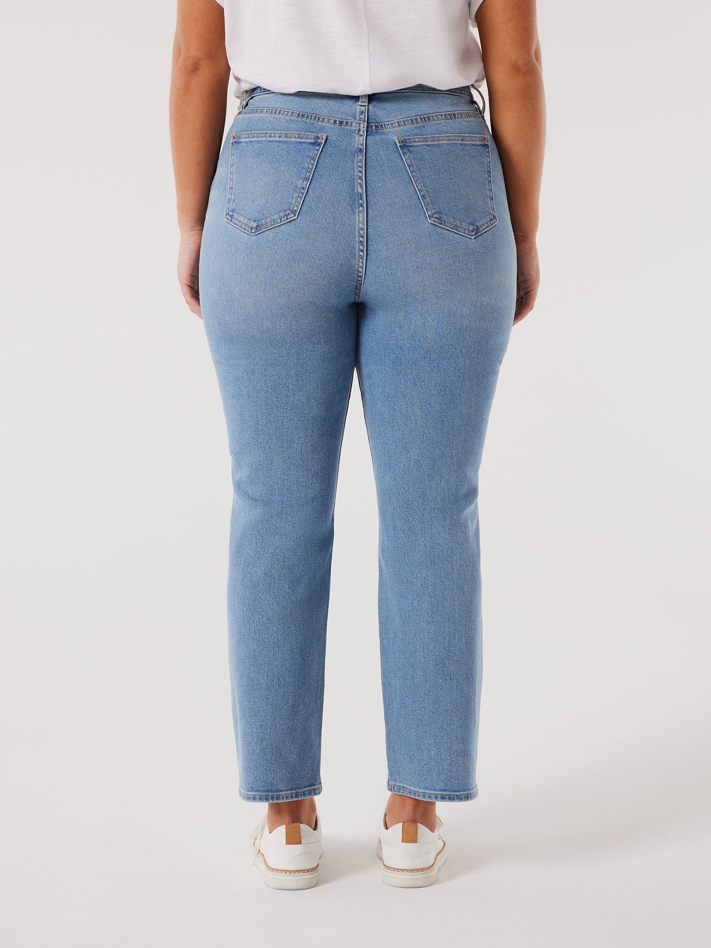 Naomi Curve Embracer Straight Jeans