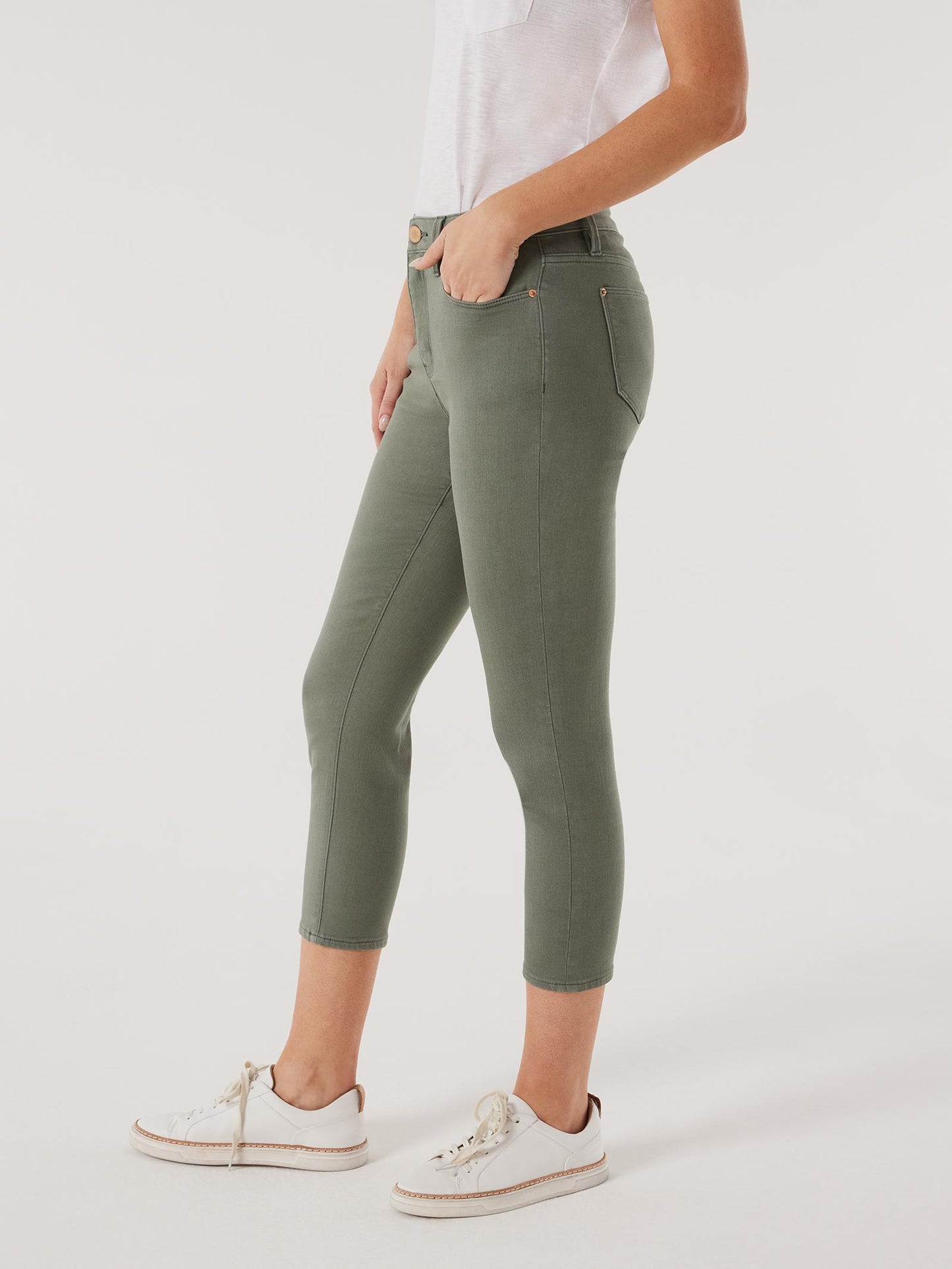 Kara Mid Waisted Skinny Capri