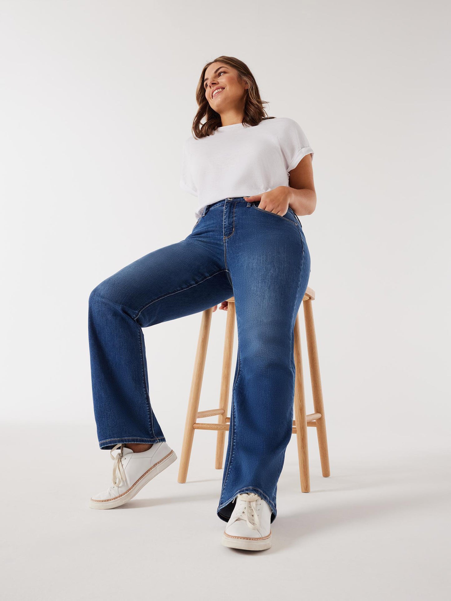 Curve bootcut jeans
