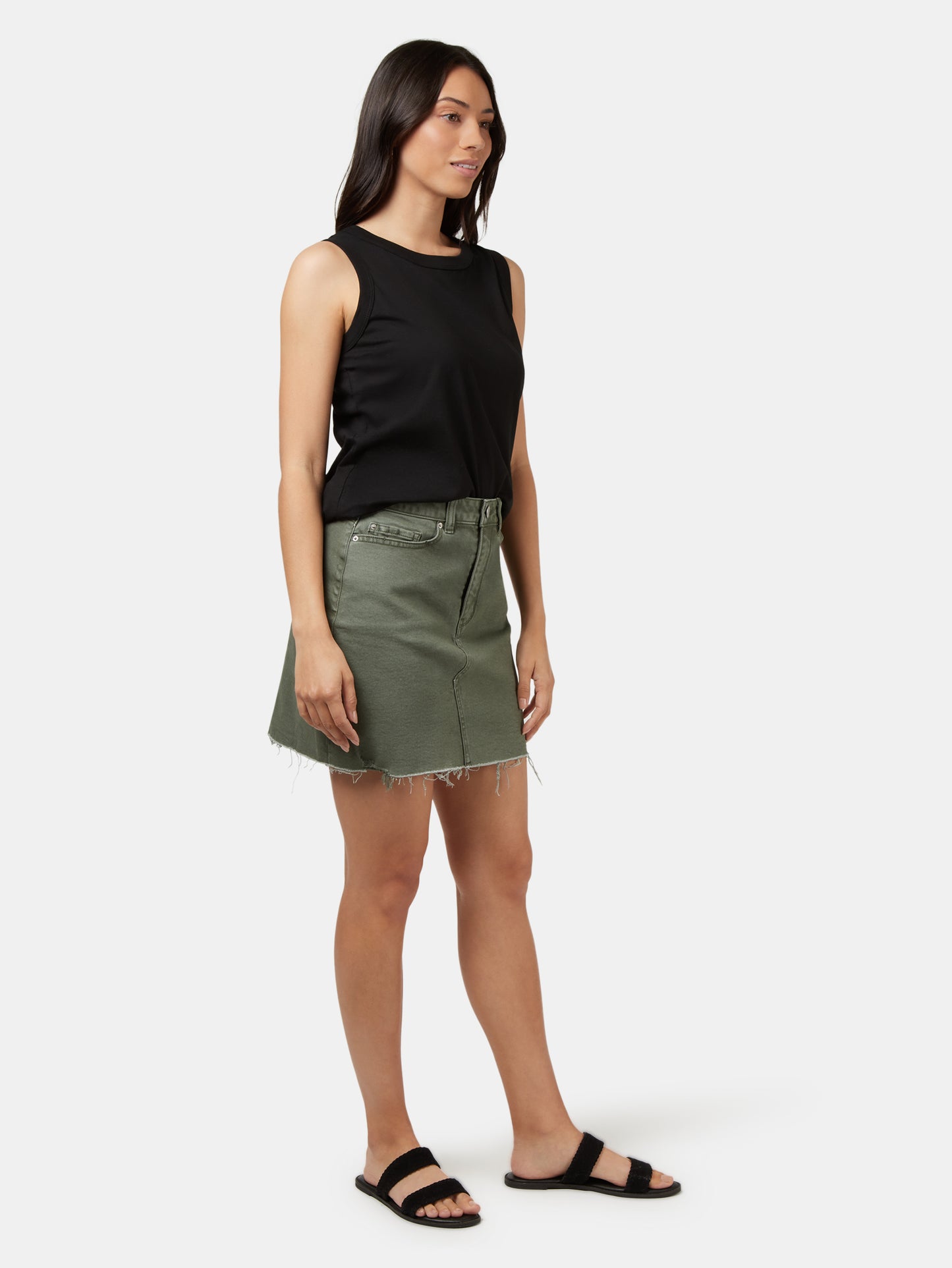 Essential Tank