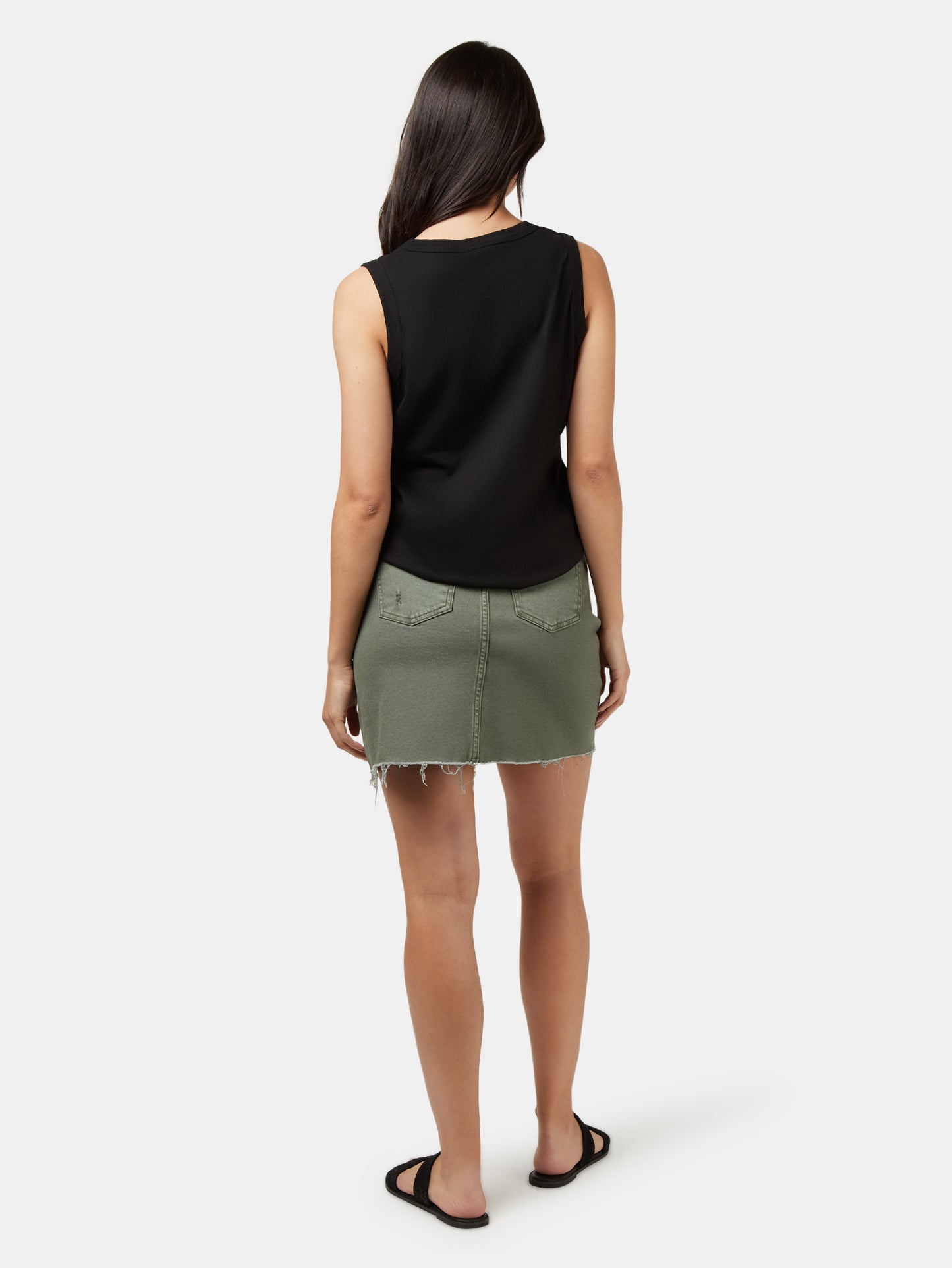 Essential Tank