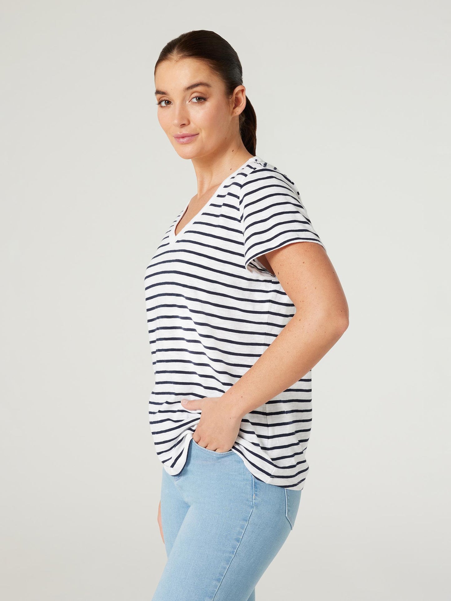 Essential V-Neck Tee