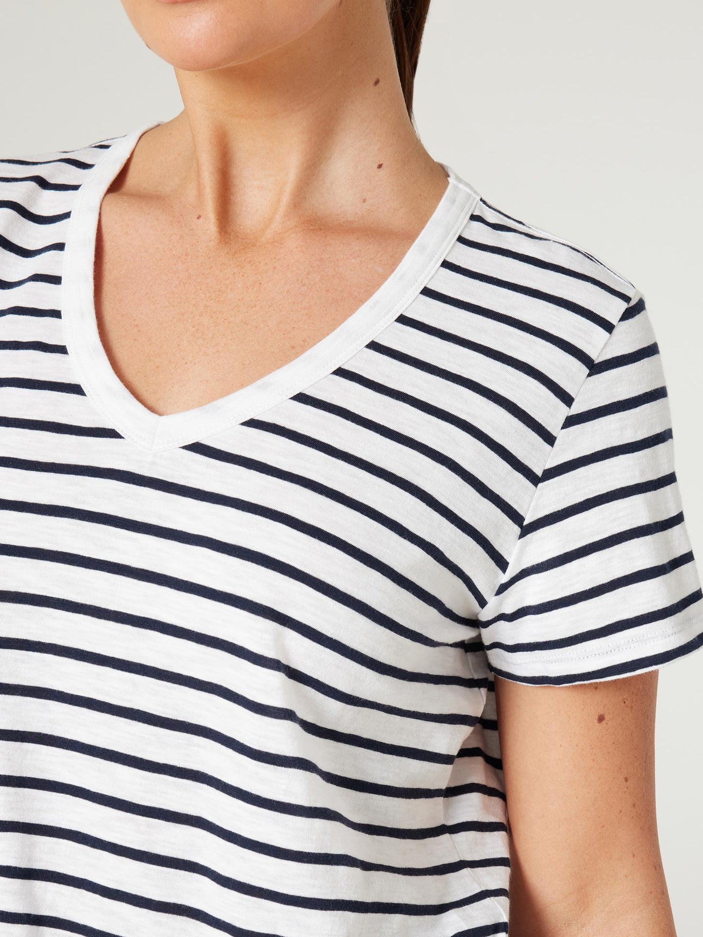 Essential V-Neck Tee