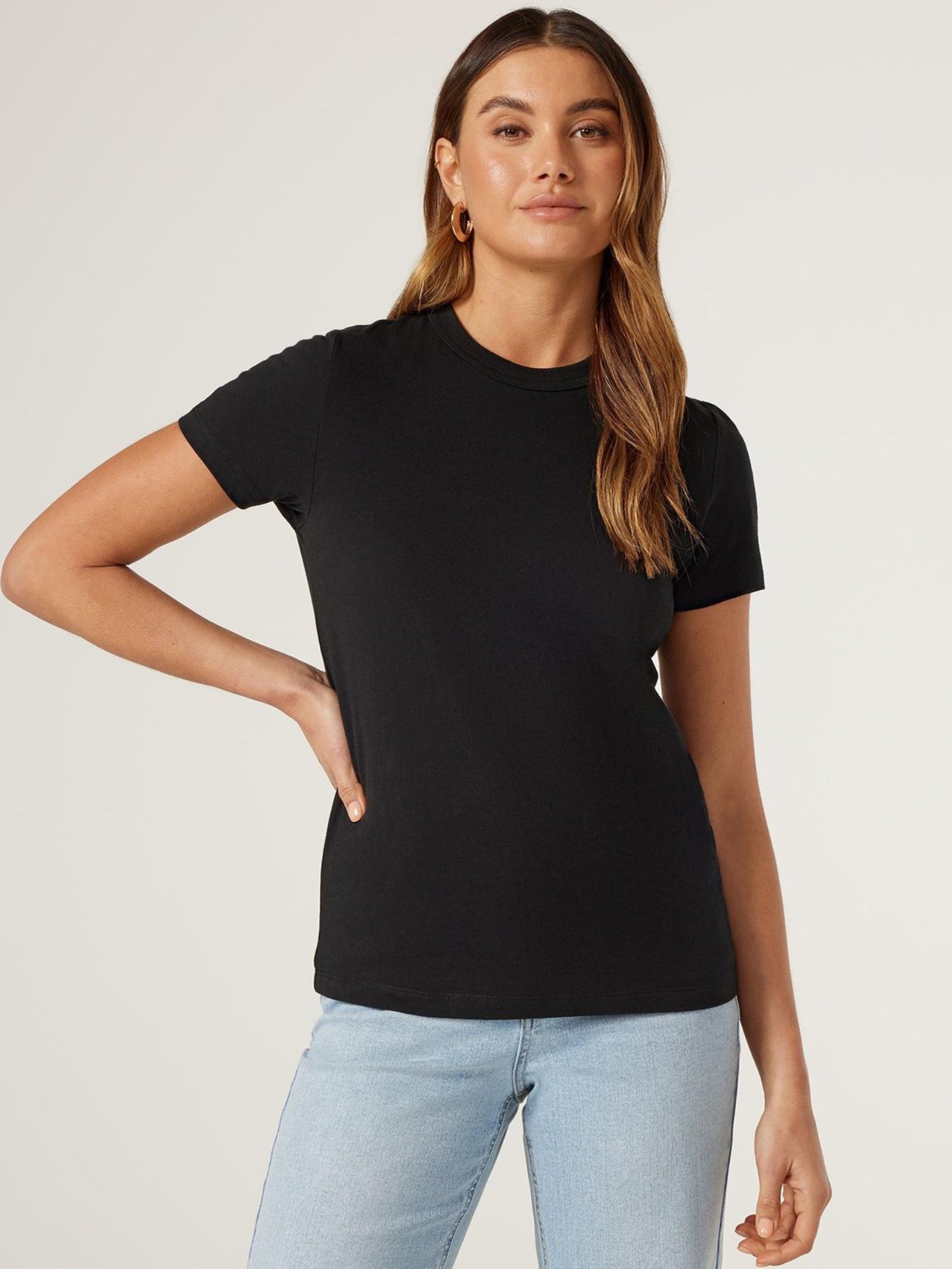 Classic Crew Neck Tee