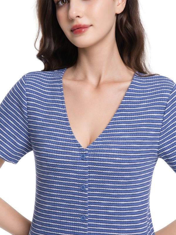 Women's Textured V-Neck Tee