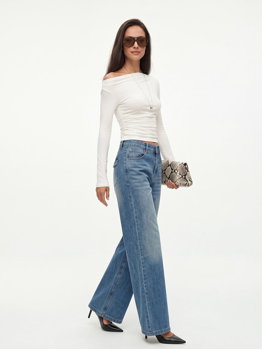 Mid Rise Wide Leg Jeans