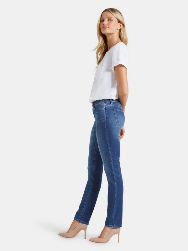 Women's Slim Straight Jeans