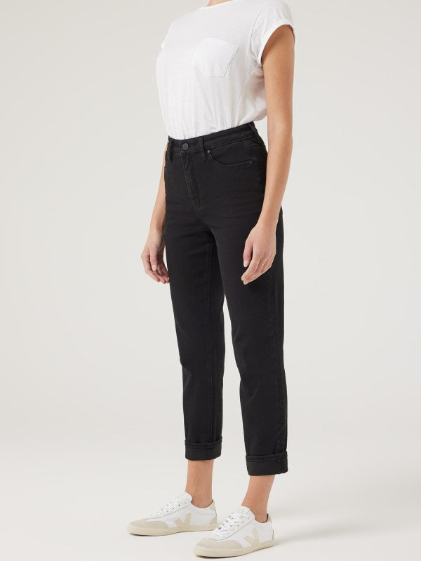 Women Tapered Jeans