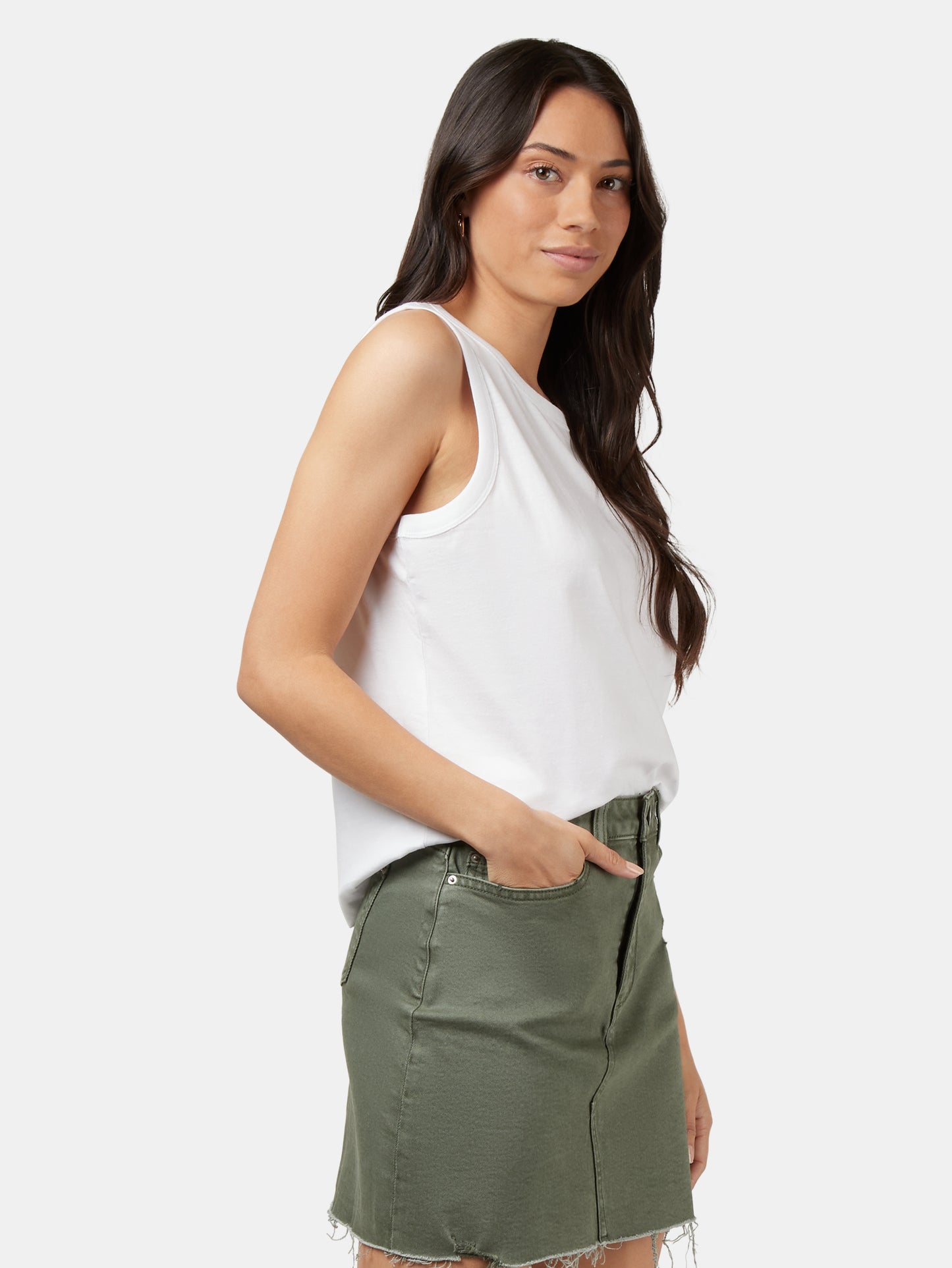 Essential Tank