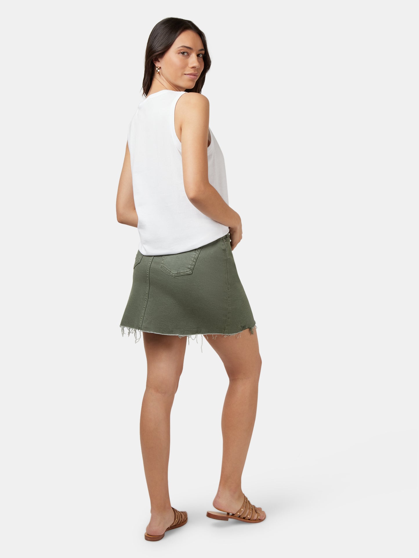 Essential Tank