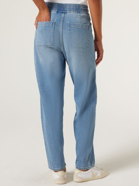 Emily J-Luxe Tapered Jeans, Light Indigo, hi-res
